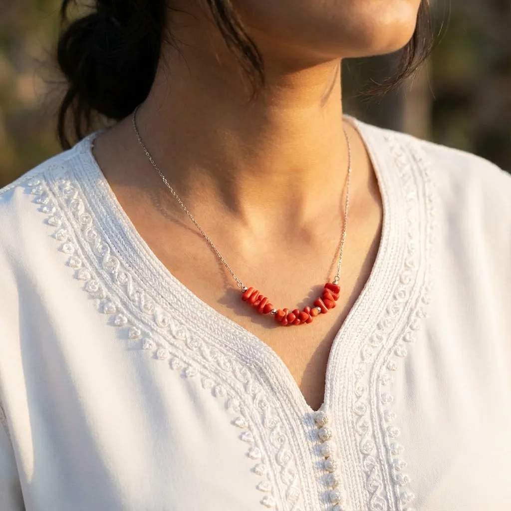 Collier Cinnabar - studio ambiance bordeaux - AMAYAS Maroc