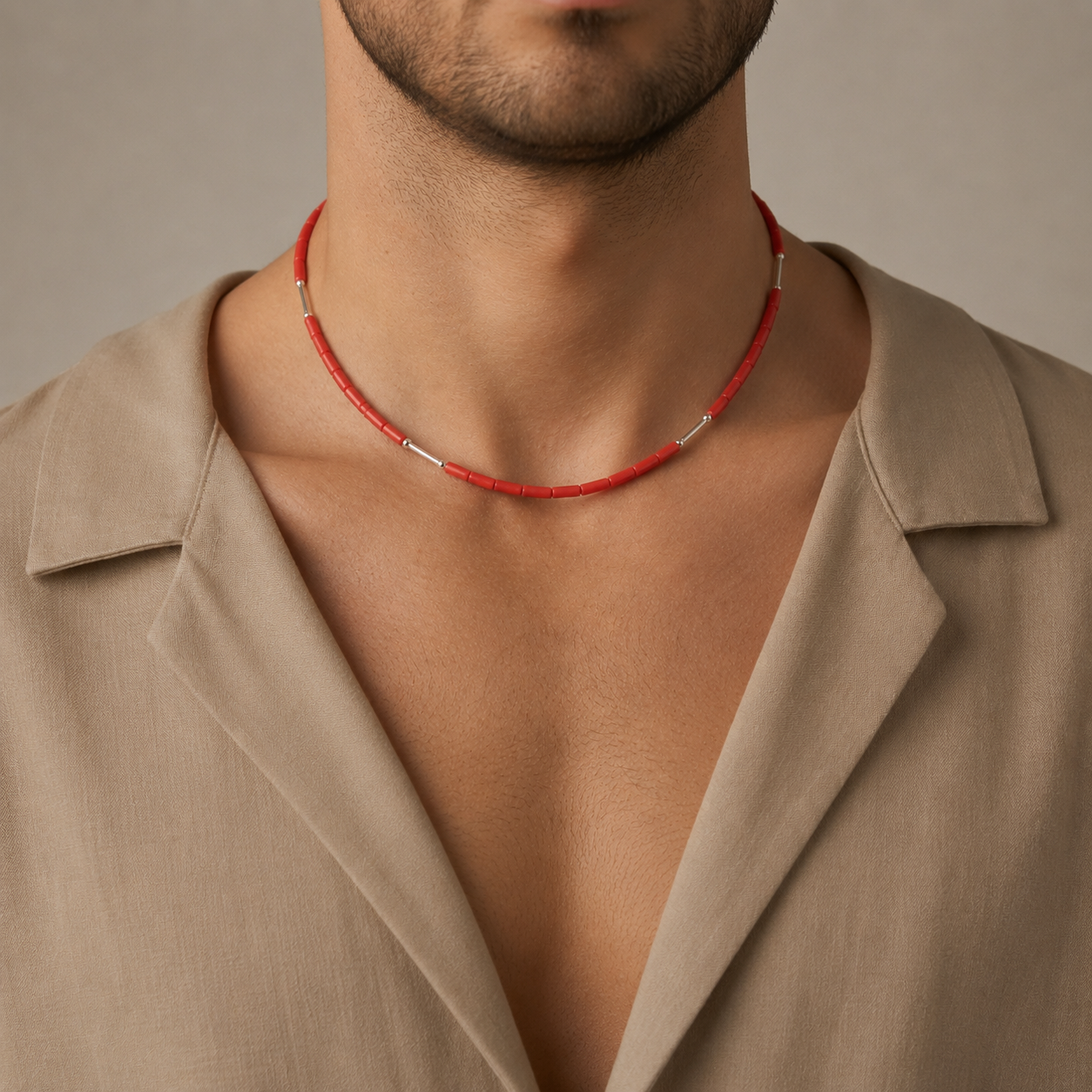 Collier Marea - homme veste beige, bijou prestige corail AMAYAS Maroc