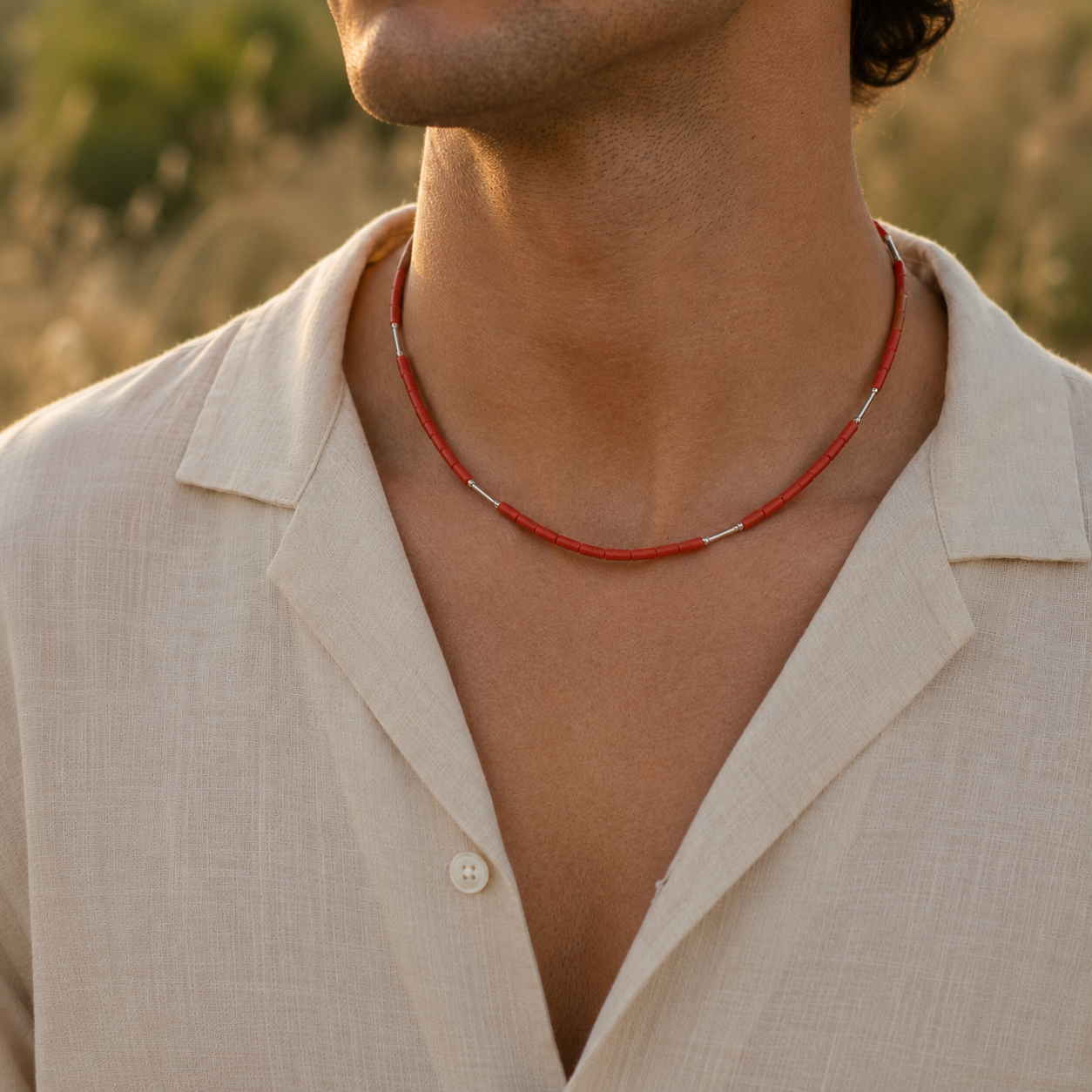 Collier Marea - homme lin cr�me, corail rouge artisanal AMAYAS